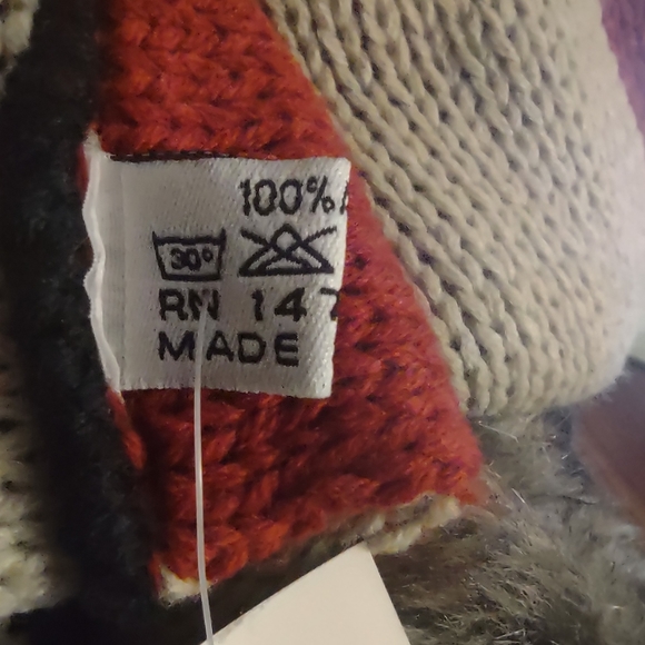 Infinity Scarf with Matching Gloves Red Tan Blue - Picture 6 of 11